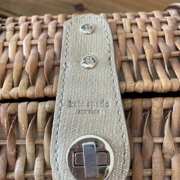 Kate Spade wicker handbag. - Picture 2 of 8